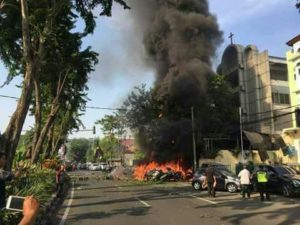 Tiga Bom Meledak di Gereja, Risma Langsung Pulang ke Surabaya