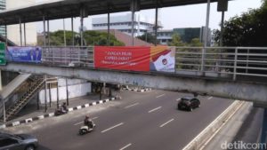 Spanduk ‘Jangan Pilih Capres Jahat’ Disebar di Jakarta