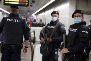 Polisi Austria Tangkap 14 Orang Pasca Serangan Teroris di Wina