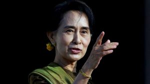 Aung San Suu Kyi, Pemimpin de facto Myanmar yang Dikudeta