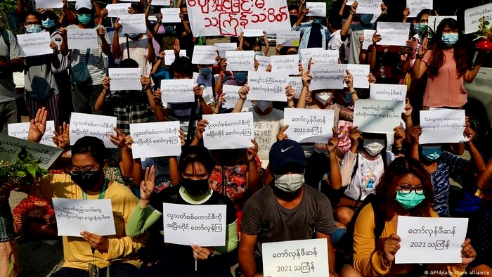 Gelombang Unjuk Rasa Kembali Terjadi di Myanmar Setelah Jendral Ikut KTT Asean
