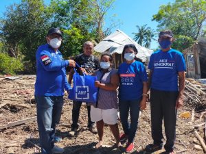 Demokrat Kabupaten Kupang Salurkan Bantuan AHY  di Kecamatan Sulamu Sekaligus Serap Aspirasi
