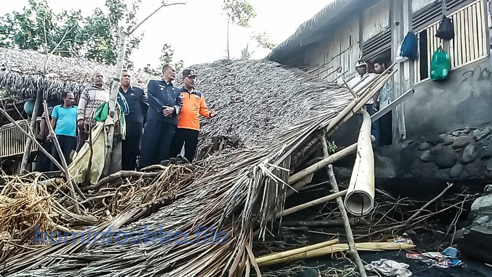 Akibat Abrasi Desa di Pesisir Selatan Kecamatan Bola Kabupaten Sikka Terancam