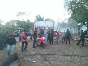 Beri Dukungan Moril, Danrem 161/Wirasakti Brigjen TNI Legowo Monitor Proyek Rumah Korban Seroja di Saosina