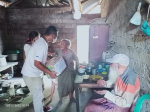 Maksi Masan Kian Berbagi Donasi ASTRA di Pulau Adonara