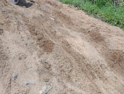 Warga Keluhkan Buruknya Ruas Jalan Watu Cie-Gurung Turi